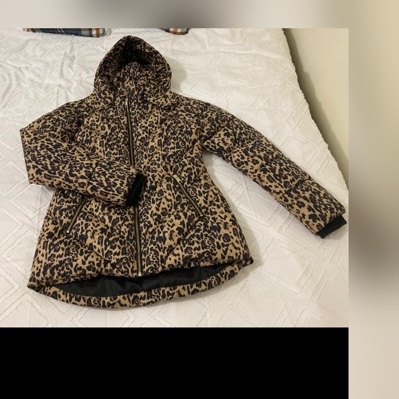 NEW Cleo Leopard Print Puffer Jacket - Picture 2 of 4